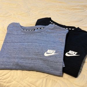 Nike blue and black shirt size 3XL